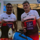 Thierry Dusautoir et Fabien Pelous portant un sac Recycling Rugby vendu au profit de la SBA - au WateRugby